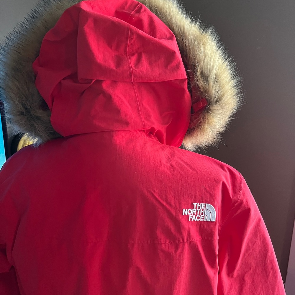 The North Face Parka - Picture 7 of 8